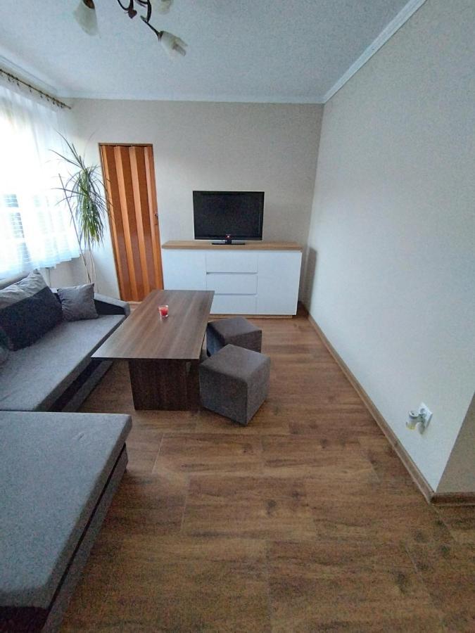 Apartament Przy Dworcu W Sanoku Kültér fotó