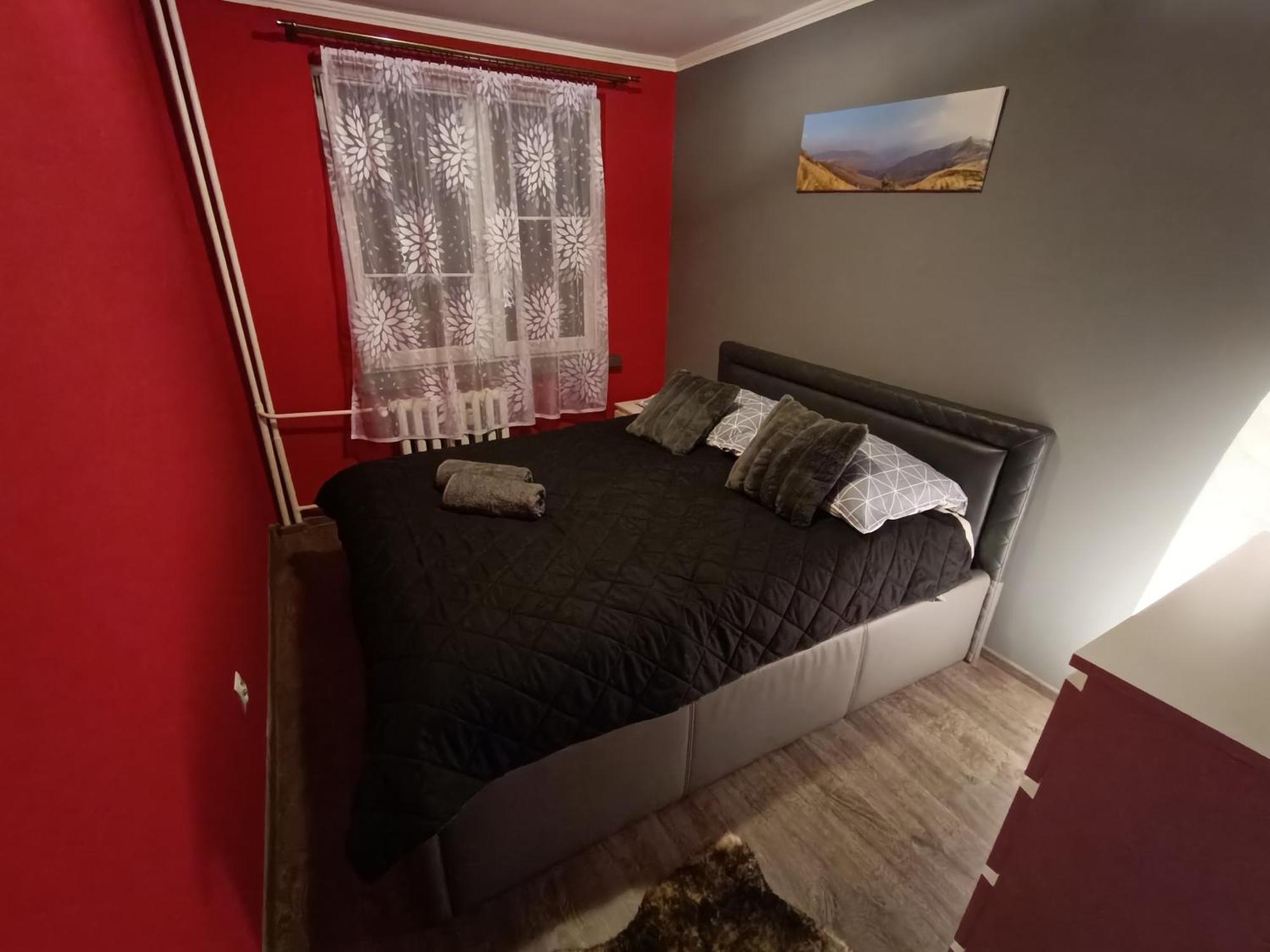 Apartament Przy Dworcu W Sanoku Kültér fotó